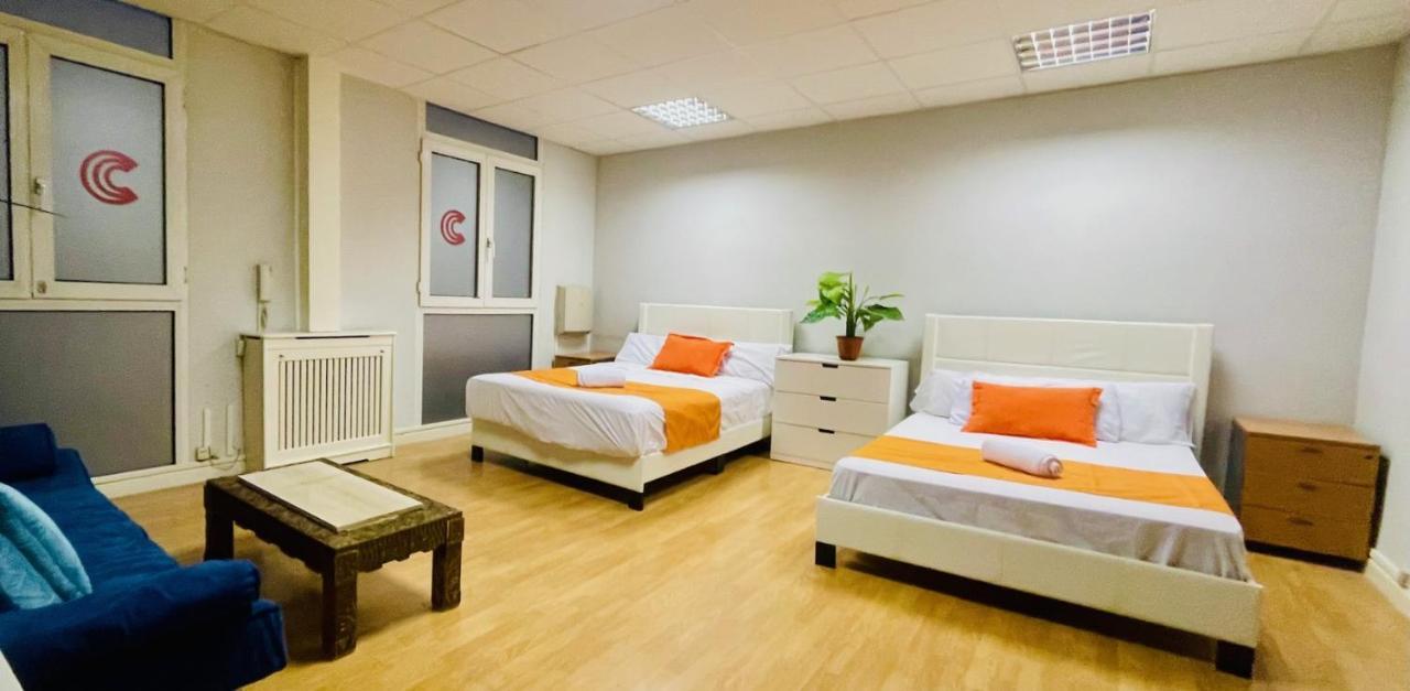 Punta Me Beautiful Apartments In Madrid Downtown Exterior photo