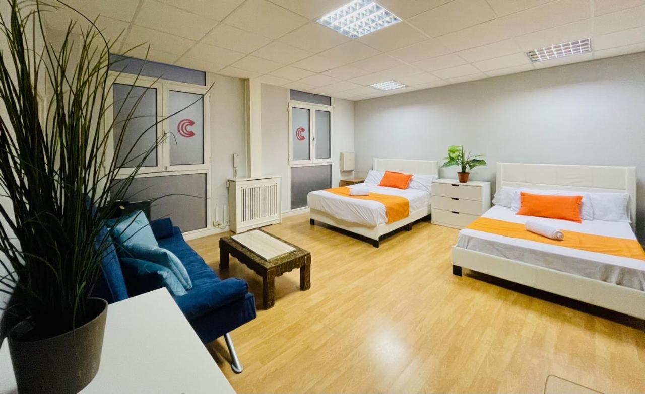 Punta Me Beautiful Apartments In Madrid Downtown Exterior photo
